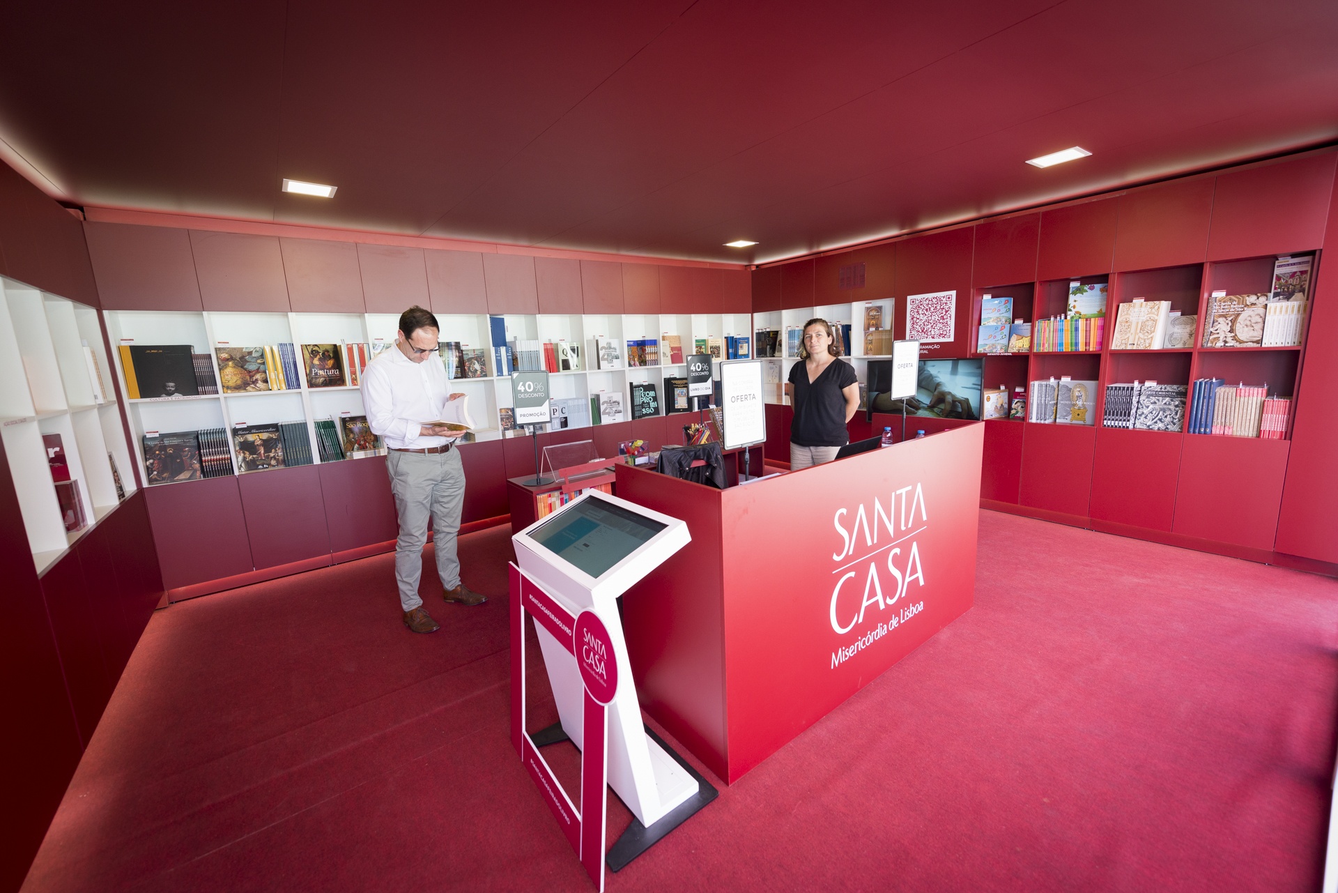 Santa Casa promove cultura na Feira do Livro