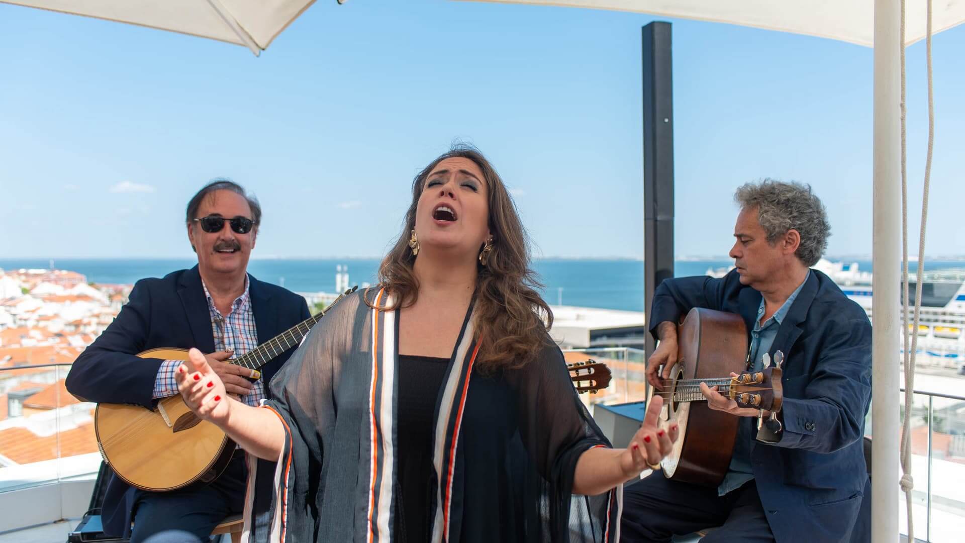 É oficial. Alfama volta a celebrar o fado com o apoio da Santa Casa