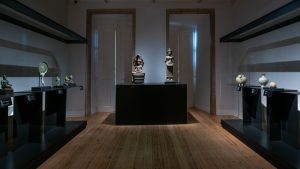 imagem da exposição na casa ásia-coleção francisco capelo