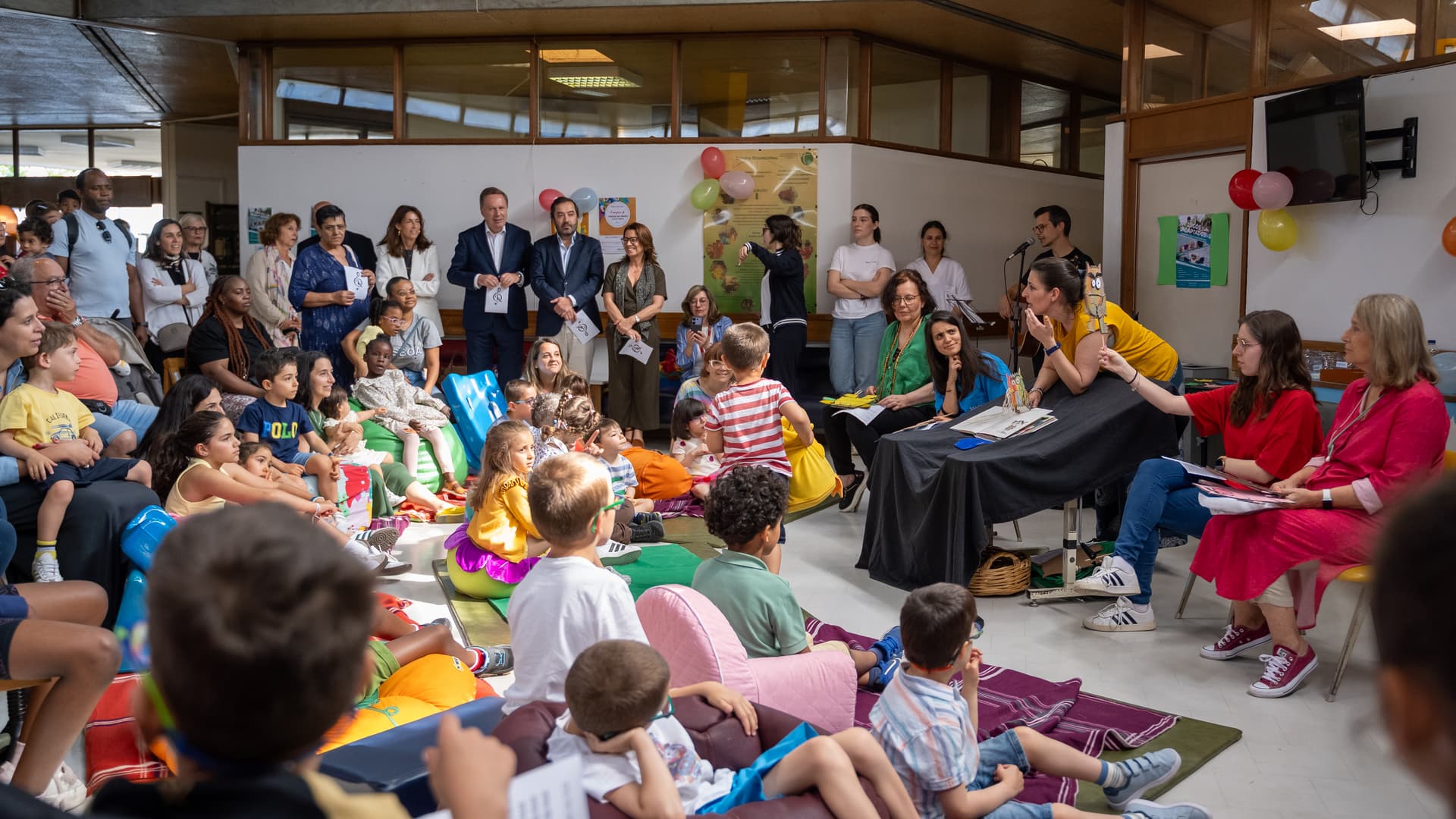 Brincadeira e animação invade Centro de Reabilitação e Paralisia Cerebral Calouste Gulbenkian