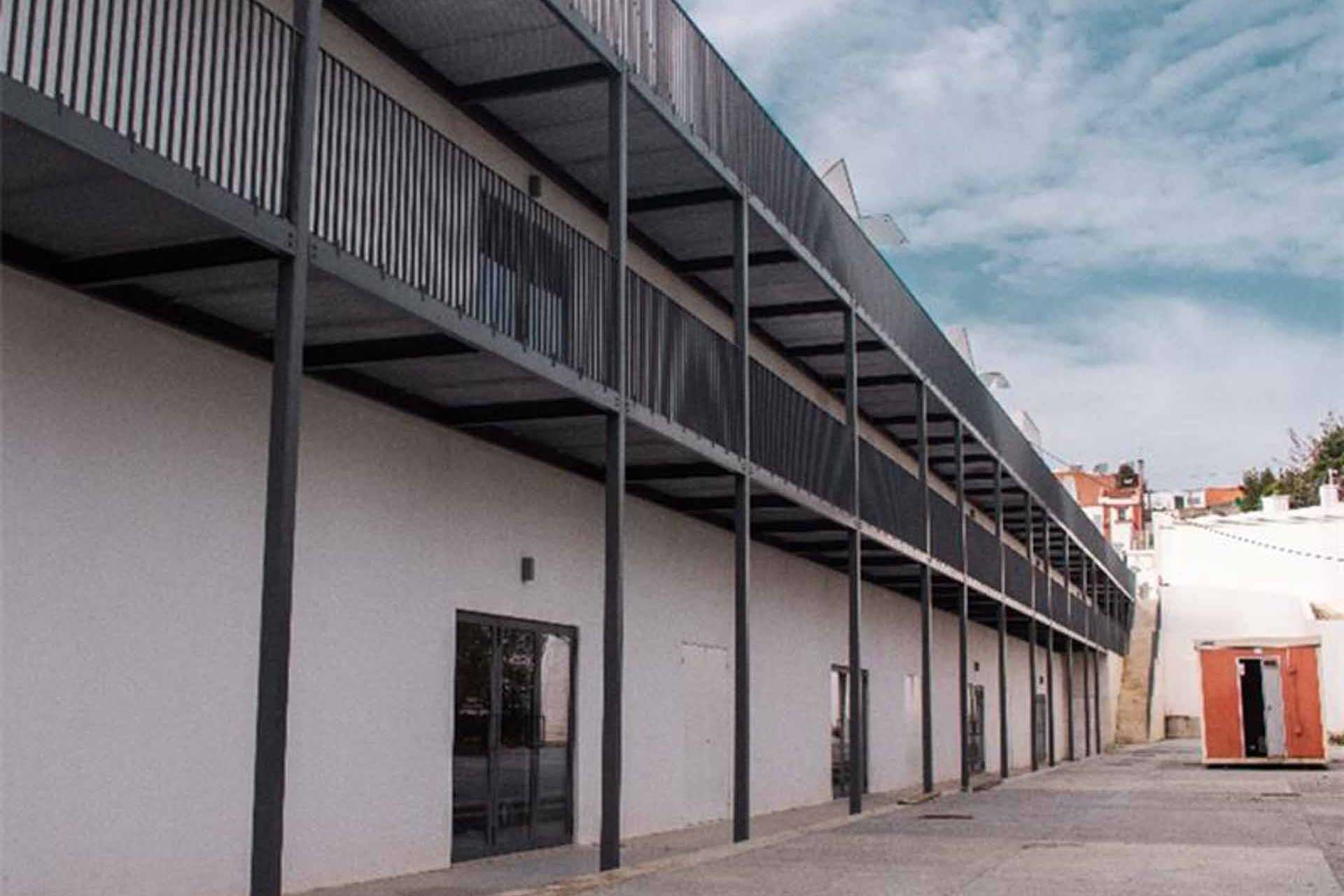 Mitra - Espaço Exterior