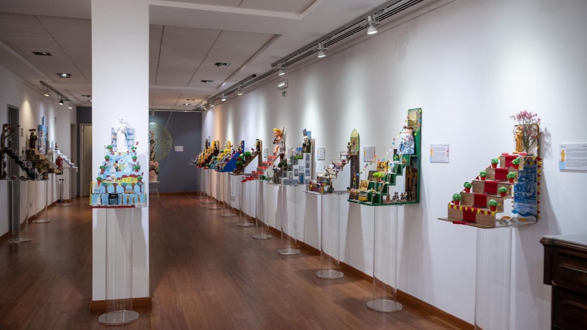 Exposição de Tronos de Santo António