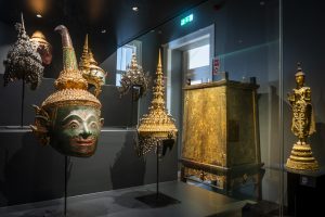 Objetos asiáticos em exposição