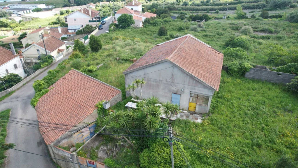 Rua Vale de Flores, 79