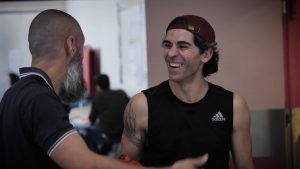 Daniel sorri para o terapeuta