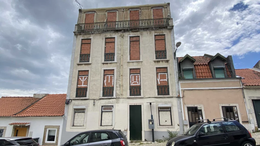 Rua Cruz de Santa Apolónia, 13