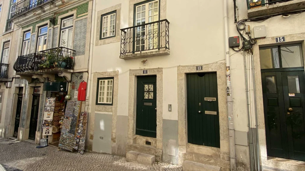 Rua Diário de Notícias, 11