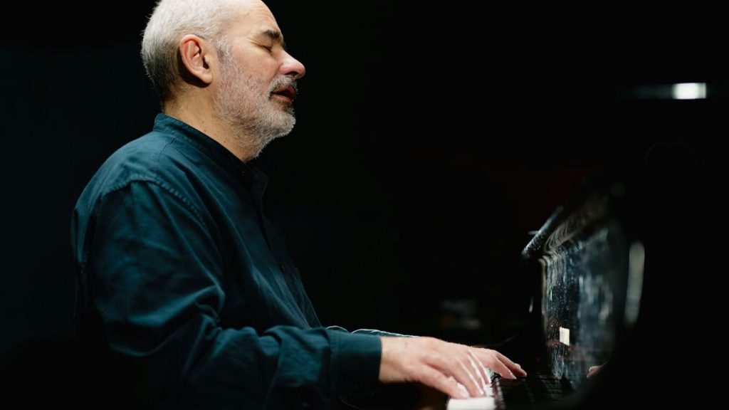 João Paulo Esteves ao piano