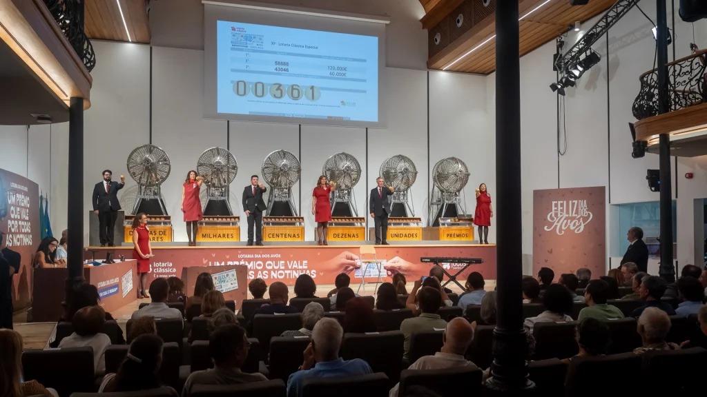 Lotaria Clássica assinalou Dia dos Avós com Extração Especial