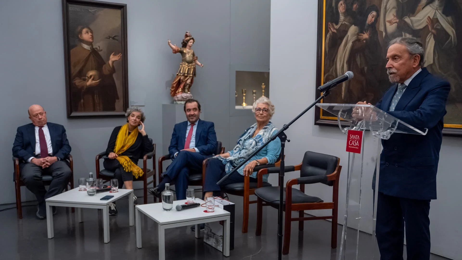 Membro do juri no museu de sao rqoue