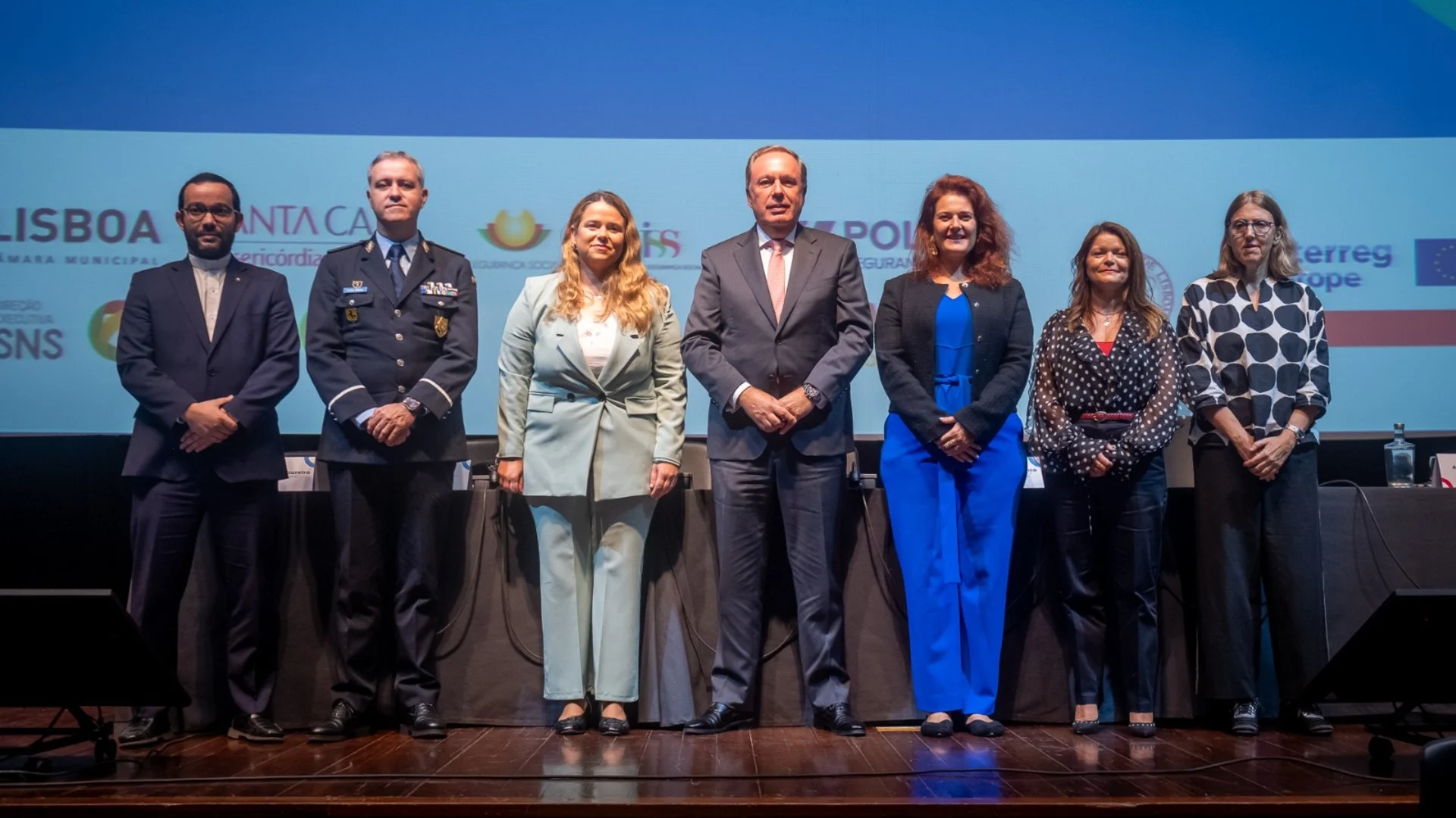 cabeçalho oradores em palco